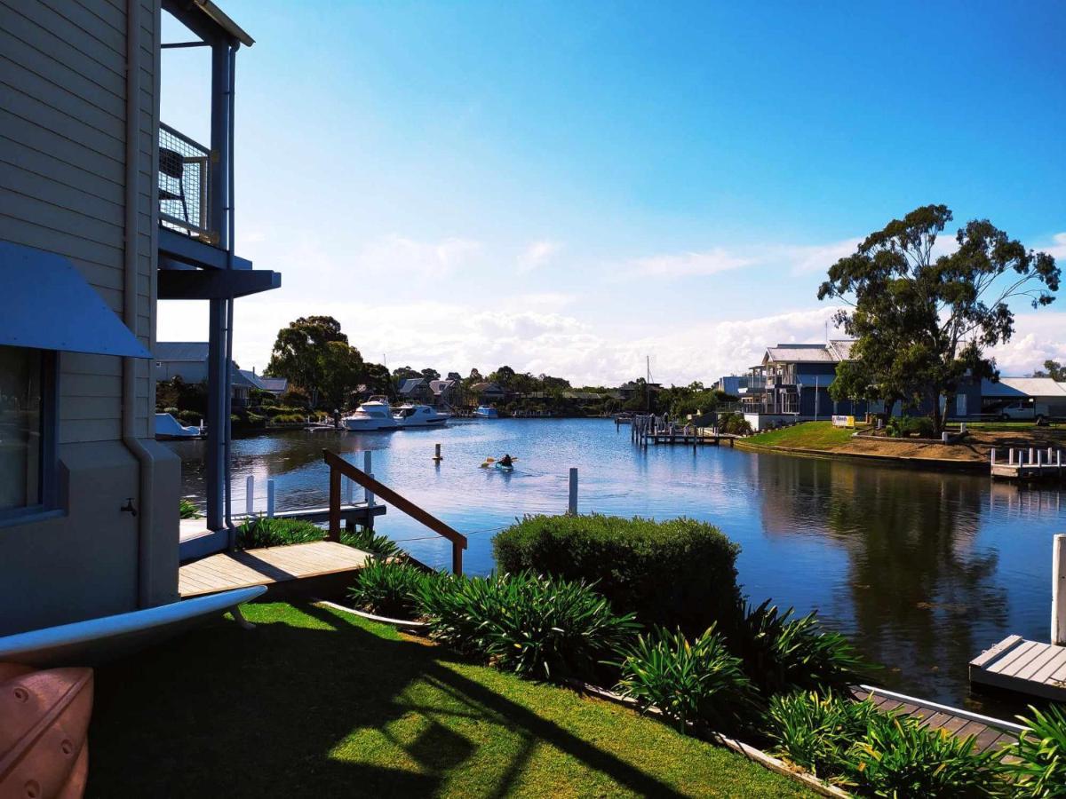 Captains Cove Resort - Waterfront Apartments Paynesville Exterior foto